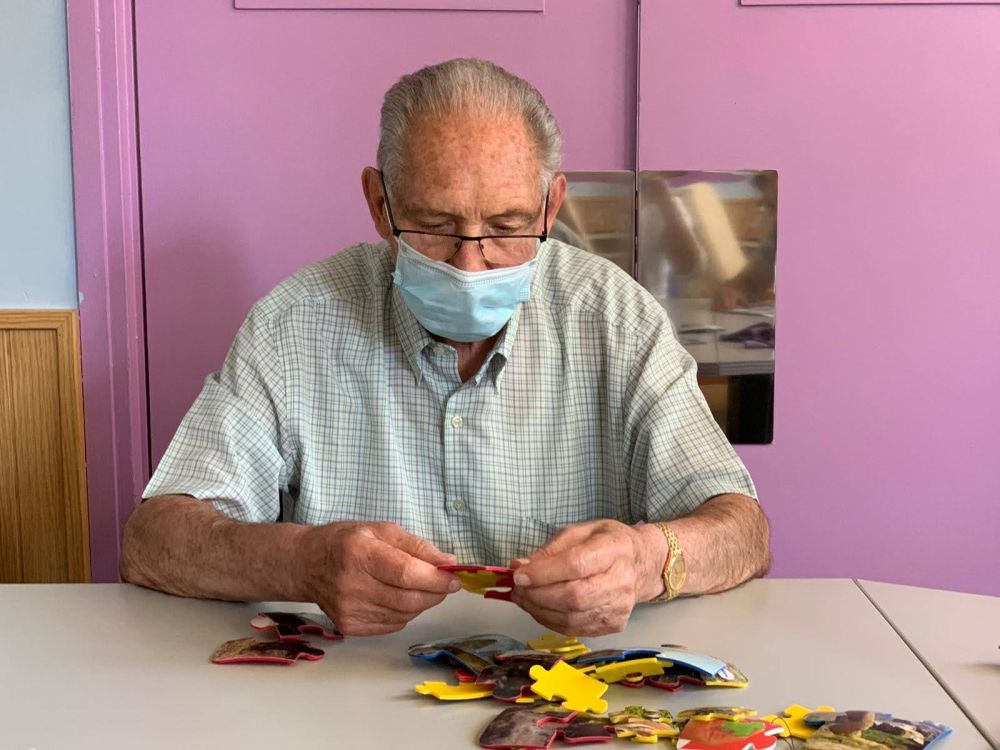 306522-06-20aloiscornella-4